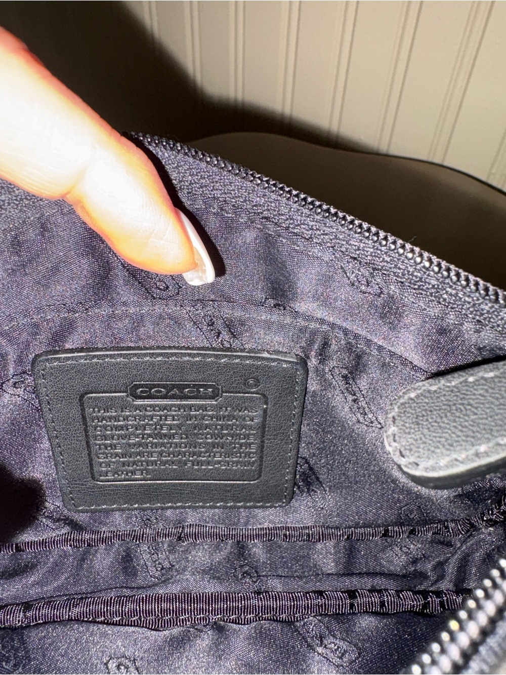 COACH woman’s/ men’s Black Leather Zip Pouch - Picture 4 of 5